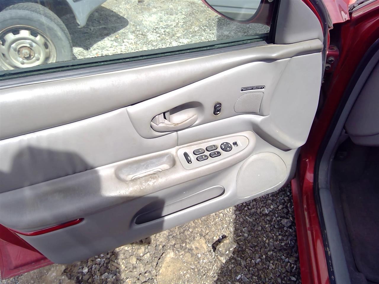 https://f005.backblazeb2.com/file/img-partshotlines-com/Inventory/SW52/Vehicle/21108_02.jpg