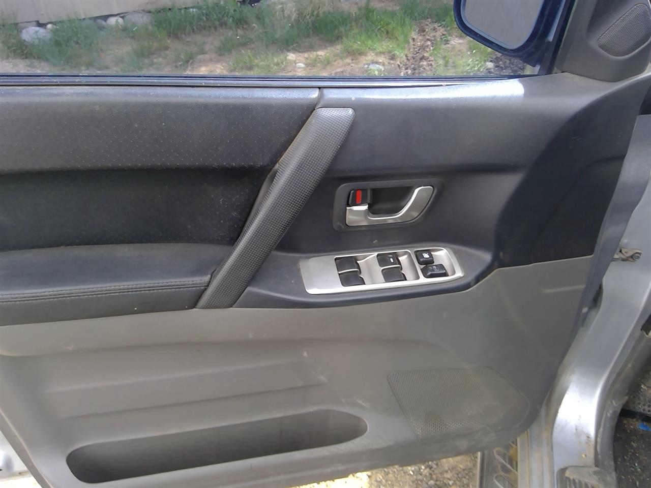 https://f005.backblazeb2.com/file/img-partshotlines-com/Inventory/SW52/Vehicle/21112_02.jpg