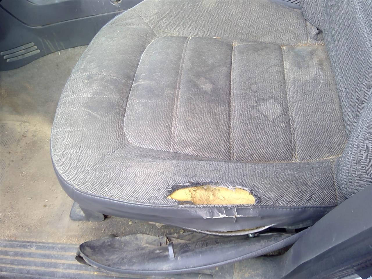 https://f005.backblazeb2.com/file/img-partshotlines-com/Inventory/SW52/Vehicle/21124_03.jpg