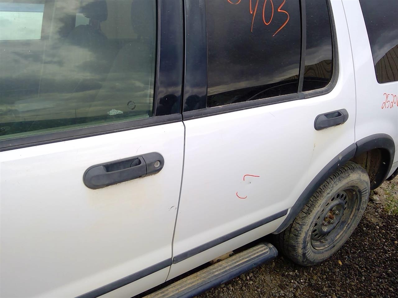 https://f005.backblazeb2.com/file/img-partshotlines-com/Inventory/SW52/Vehicle/21124_10.jpg
