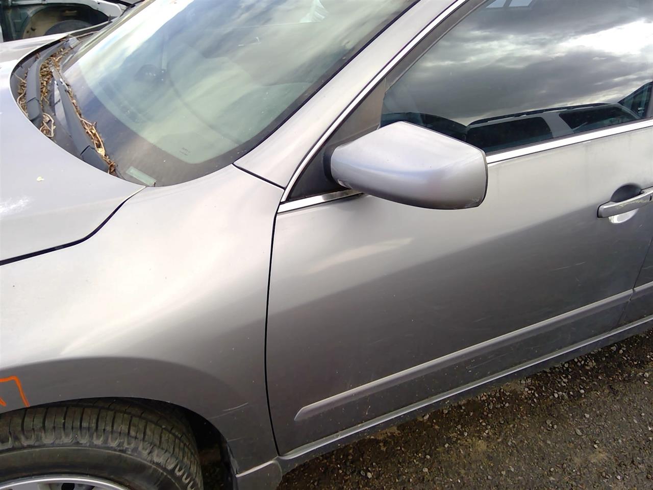 https://f005.backblazeb2.com/file/img-partshotlines-com/Inventory/SW52/Vehicle/21178_10.jpg