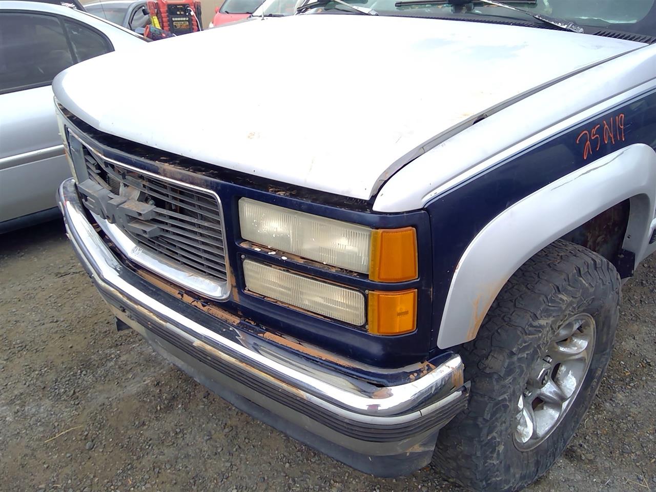 https://f005.backblazeb2.com/file/img-partshotlines-com/Inventory/SW52/Vehicle/21180_09.jpg