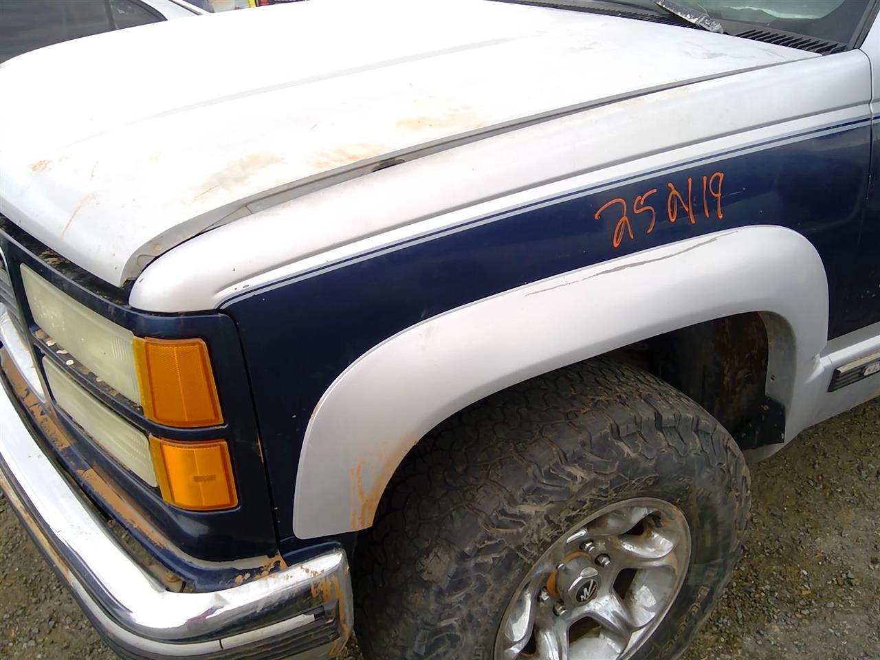 https://f005.backblazeb2.com/file/img-partshotlines-com/Inventory/SW52/Vehicle/21180_10.jpg