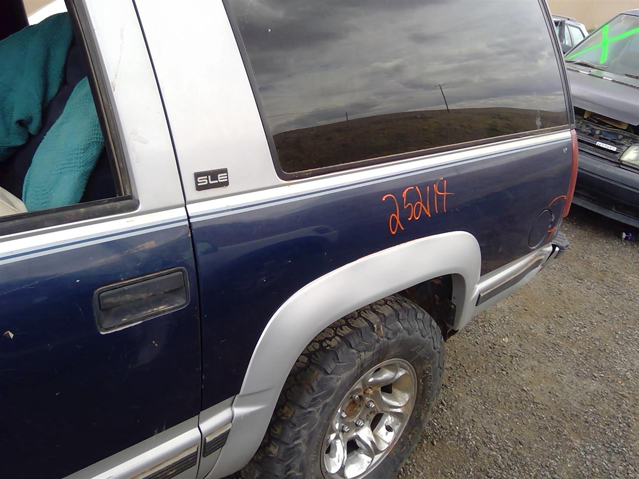 https://f005.backblazeb2.com/file/img-partshotlines-com/Inventory/SW52/Vehicle/21180_13.jpg