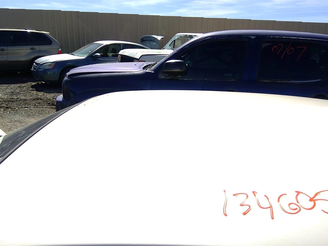 https://f005.backblazeb2.com/file/img-partshotlines-com/Inventory/SW52/Vehicle/21184_04.jpg