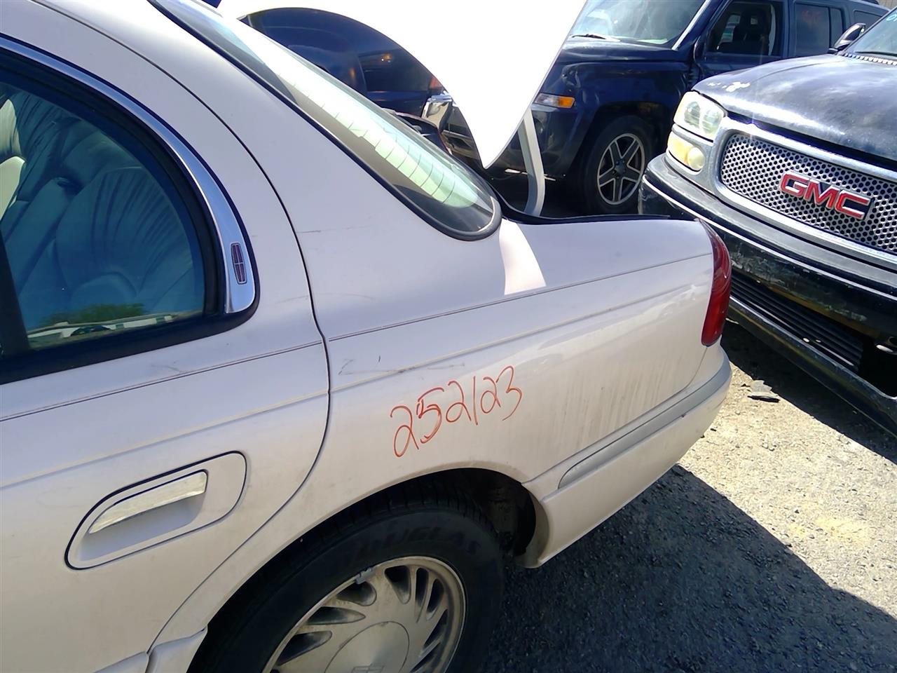 https://f005.backblazeb2.com/file/img-partshotlines-com/Inventory/SW52/Vehicle/21184_11.jpg