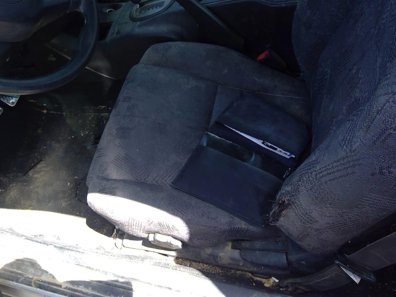 https://f005.backblazeb2.com/file/img-partshotlines-com/Inventory/SW52/Vehicle/21204_03.jpg