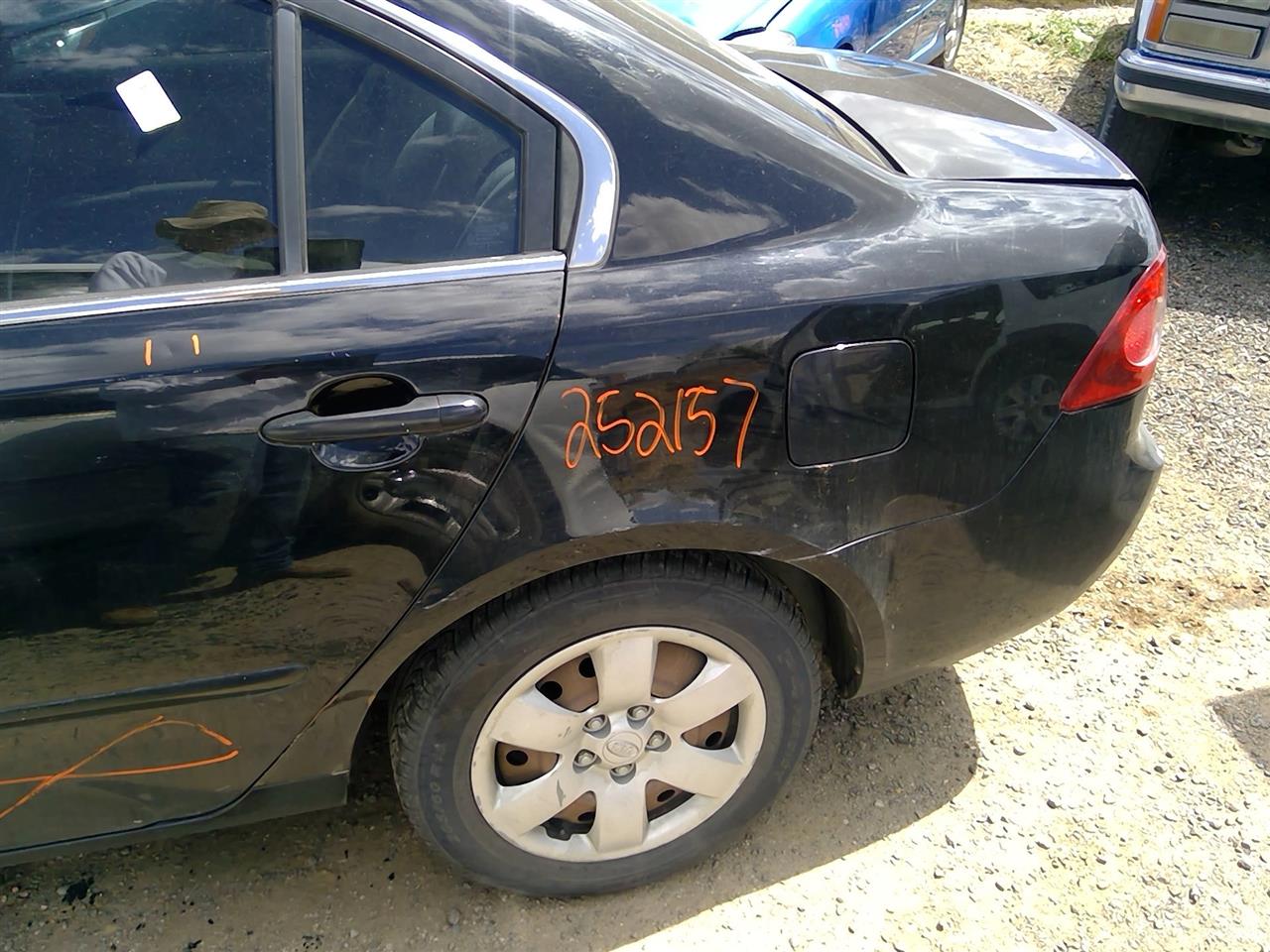 https://f005.backblazeb2.com/file/img-partshotlines-com/Inventory/SW52/Vehicle/21219_13.jpg