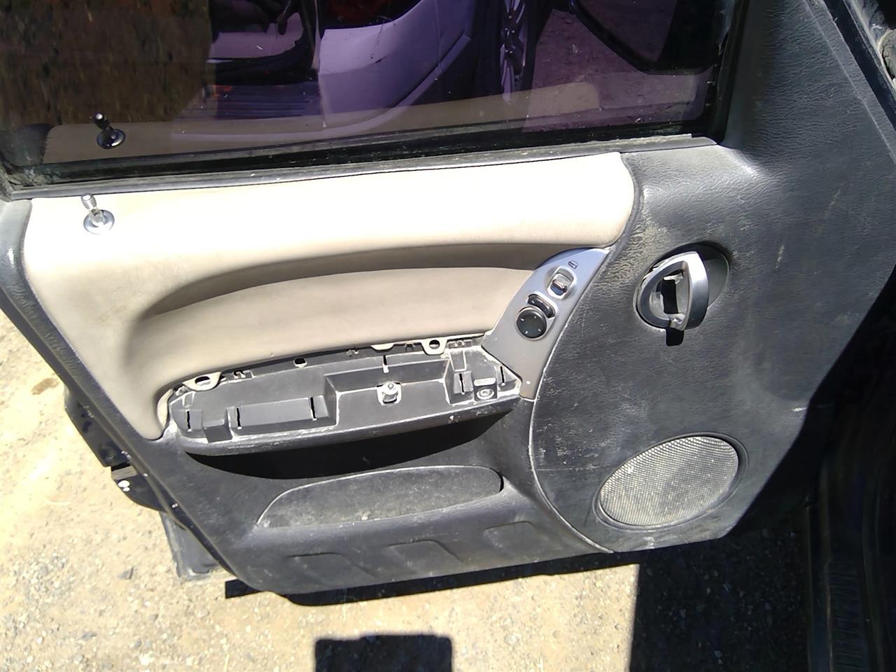 https://f005.backblazeb2.com/file/img-partshotlines-com/Inventory/SW52/Vehicle/21239_03.jpg