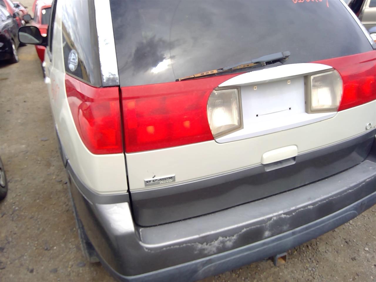 https://f005.backblazeb2.com/file/img-partshotlines-com/Inventory/SW52/Vehicle/21249_12.jpg