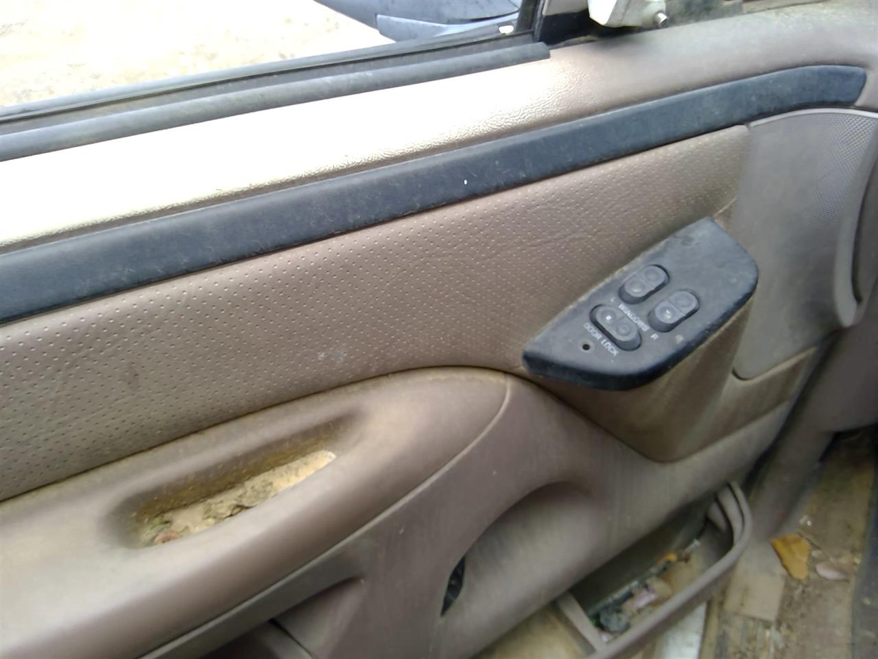 https://f005.backblazeb2.com/file/img-partshotlines-com/Inventory/SW52/Vehicle/21251_02.jpg