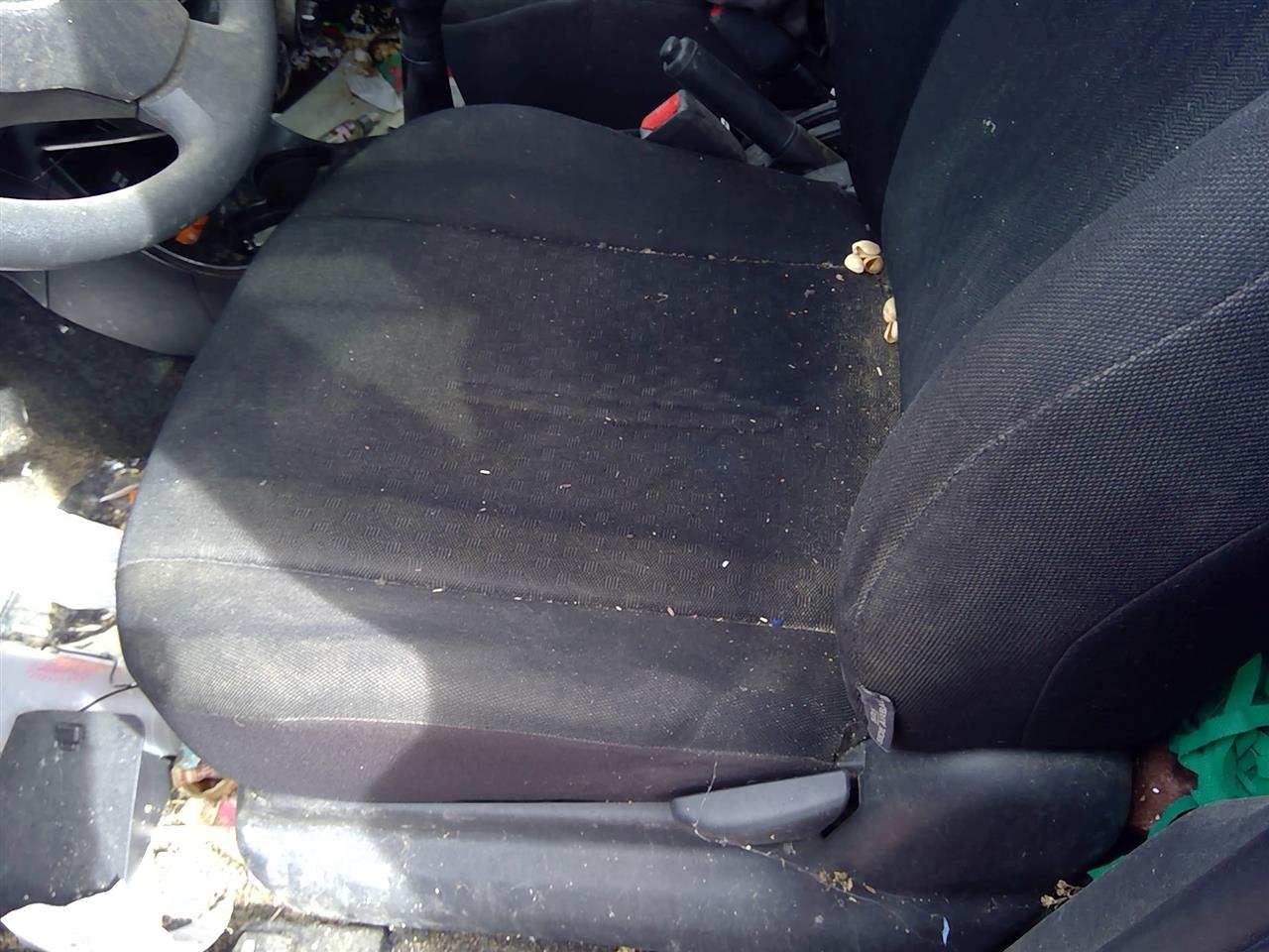 https://f005.backblazeb2.com/file/img-partshotlines-com/Inventory/SW52/Vehicle/21253_03.jpg