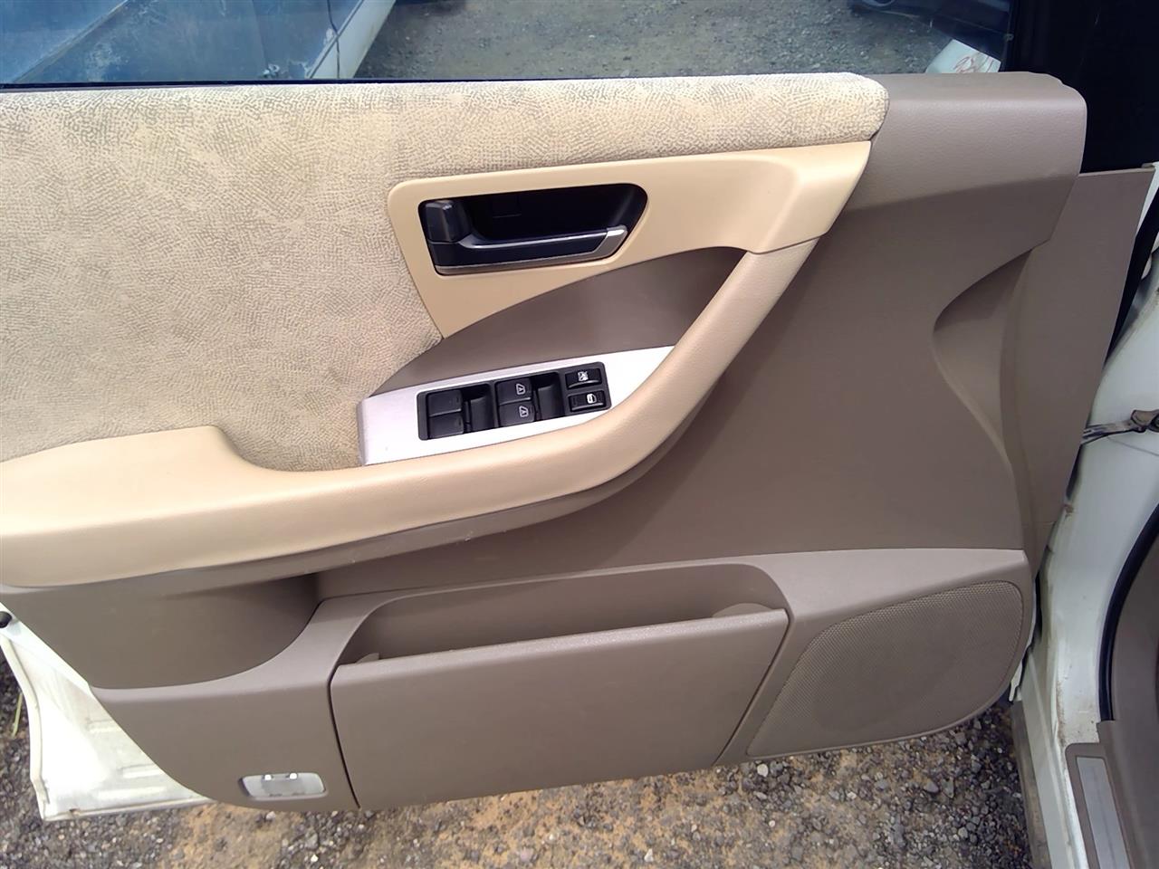 https://f005.backblazeb2.com/file/img-partshotlines-com/Inventory/SW52/Vehicle/21269_02.jpg