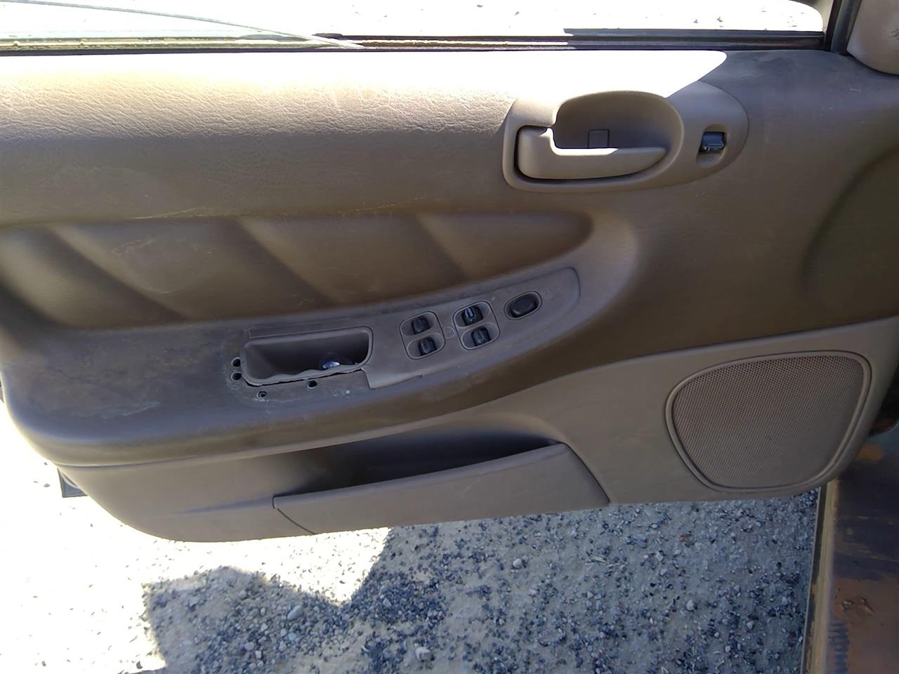 https://f005.backblazeb2.com/file/img-partshotlines-com/Inventory/SW52/Vehicle/21274_02.jpg