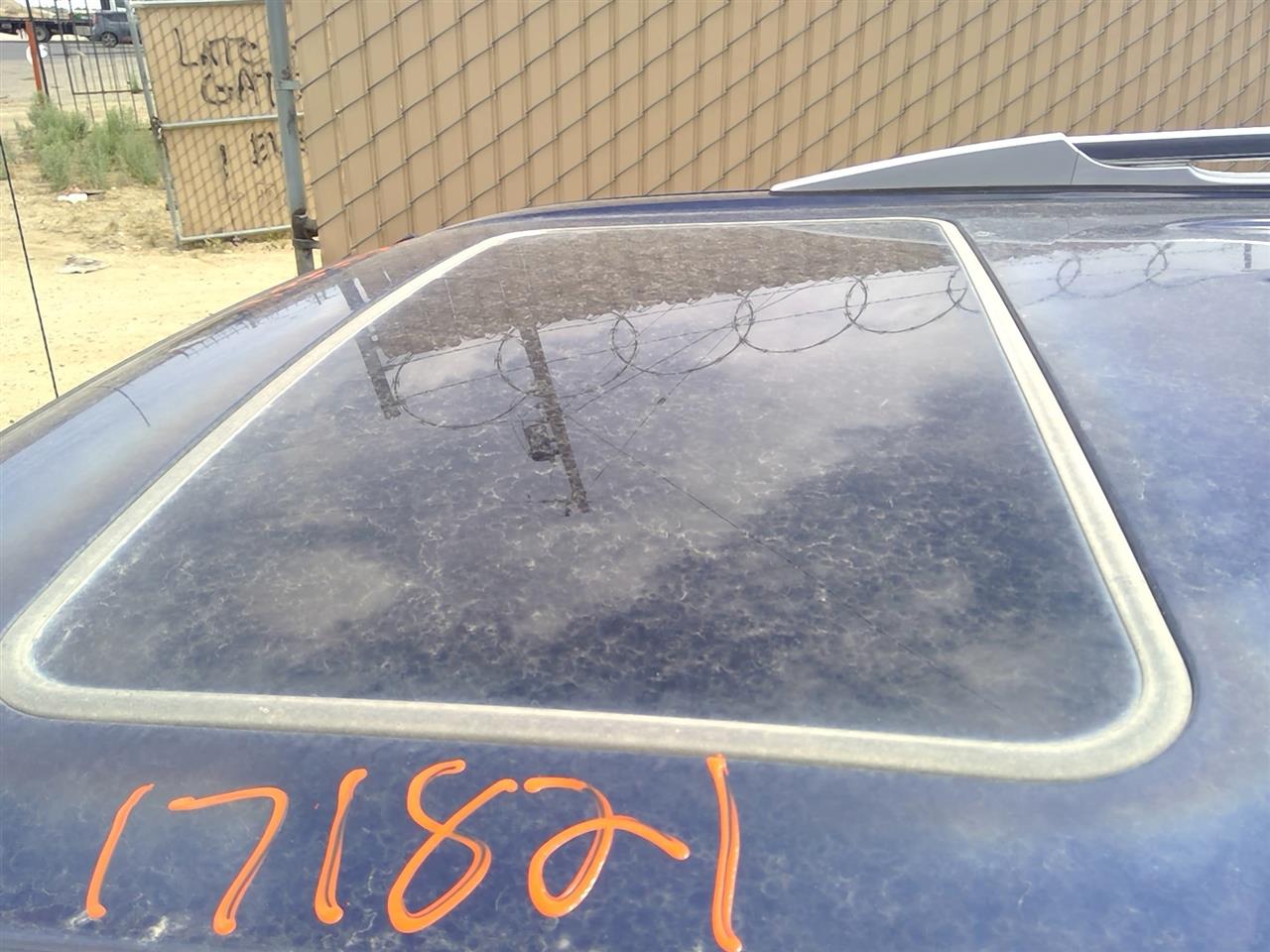https://f005.backblazeb2.com/file/img-partshotlines-com/Inventory/SW52/Vehicle/21295_04.jpg