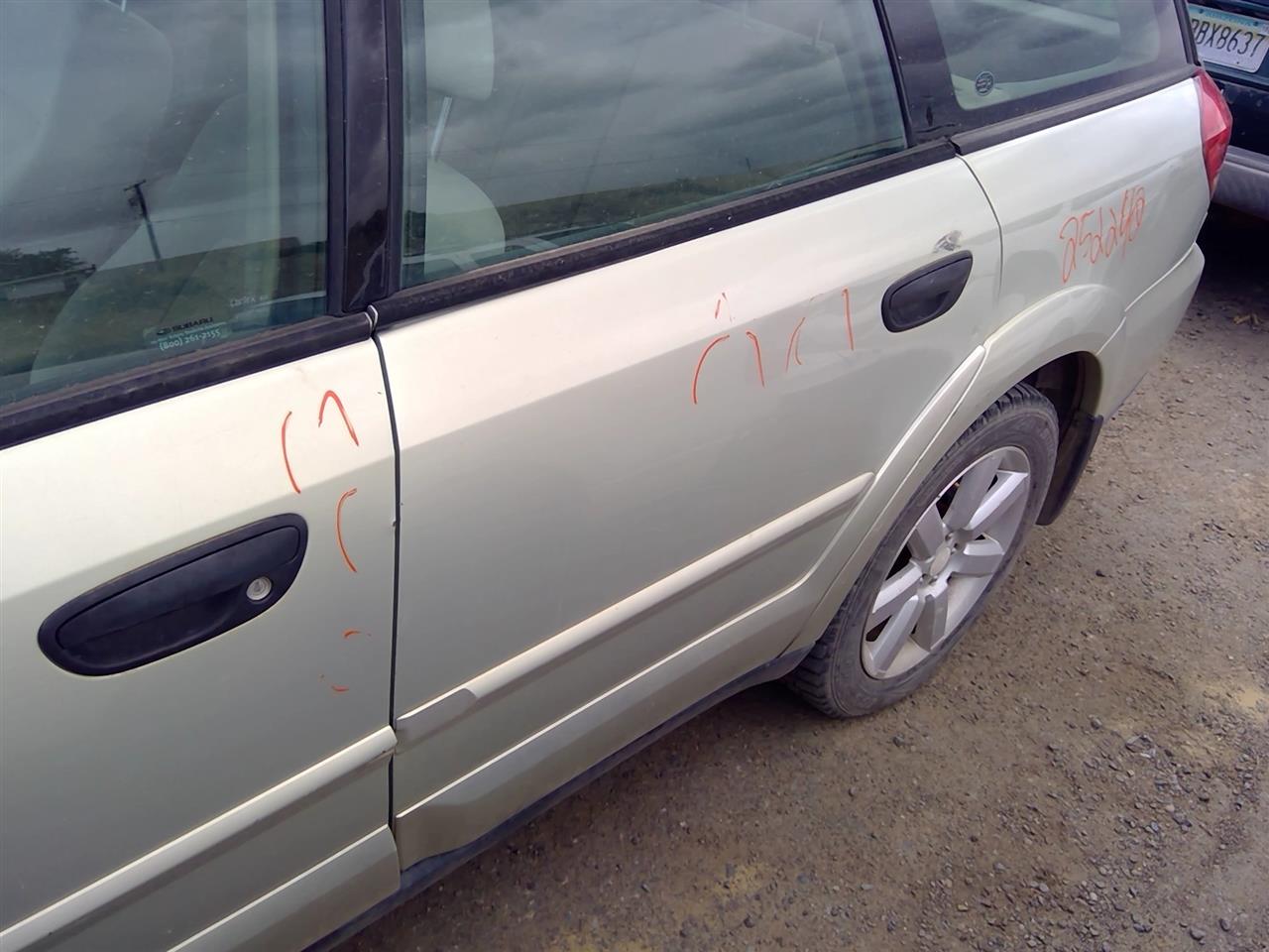 https://f005.backblazeb2.com/file/img-partshotlines-com/Inventory/SW52/Vehicle/21304_12.jpg