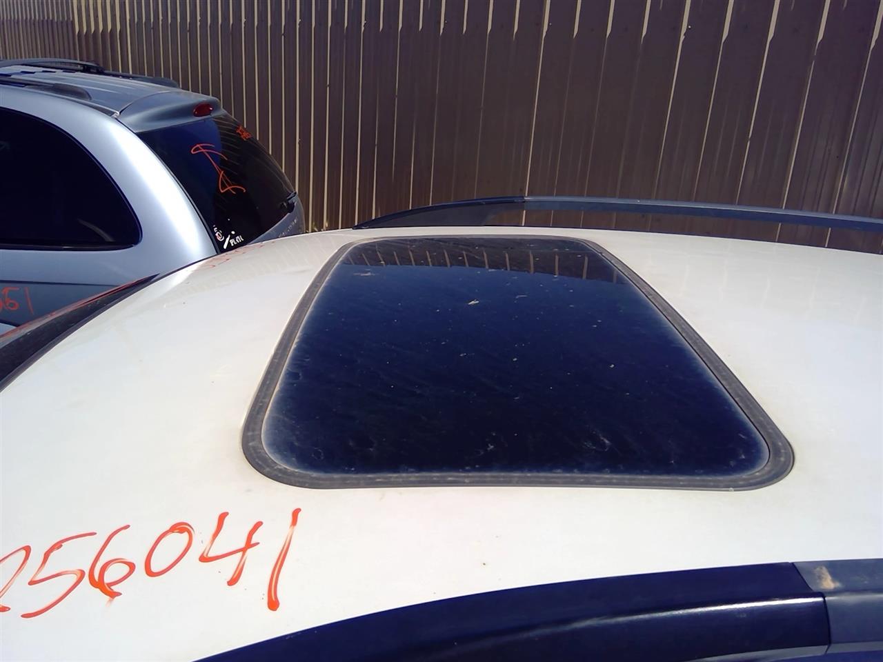 https://f005.backblazeb2.com/file/img-partshotlines-com/Inventory/SW52/Vehicle/21315_04.jpg