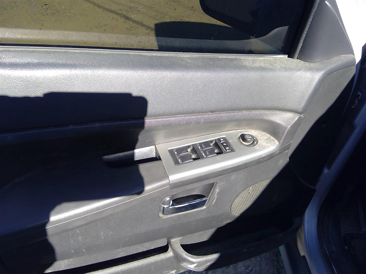 https://f005.backblazeb2.com/file/img-partshotlines-com/Inventory/SW52/Vehicle/21320_02.jpg