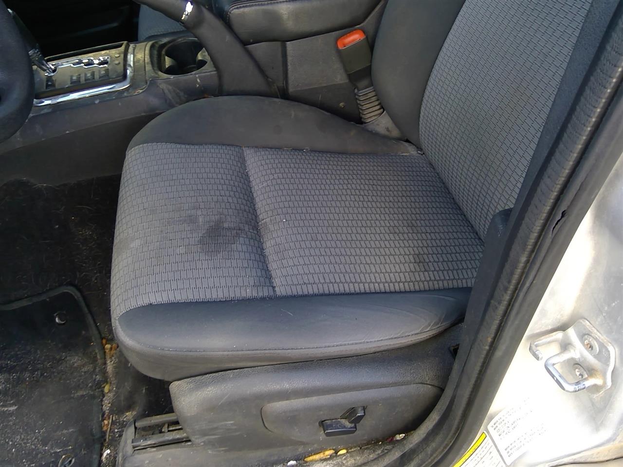 https://f005.backblazeb2.com/file/img-partshotlines-com/Inventory/SW52/Vehicle/21320_03.jpg