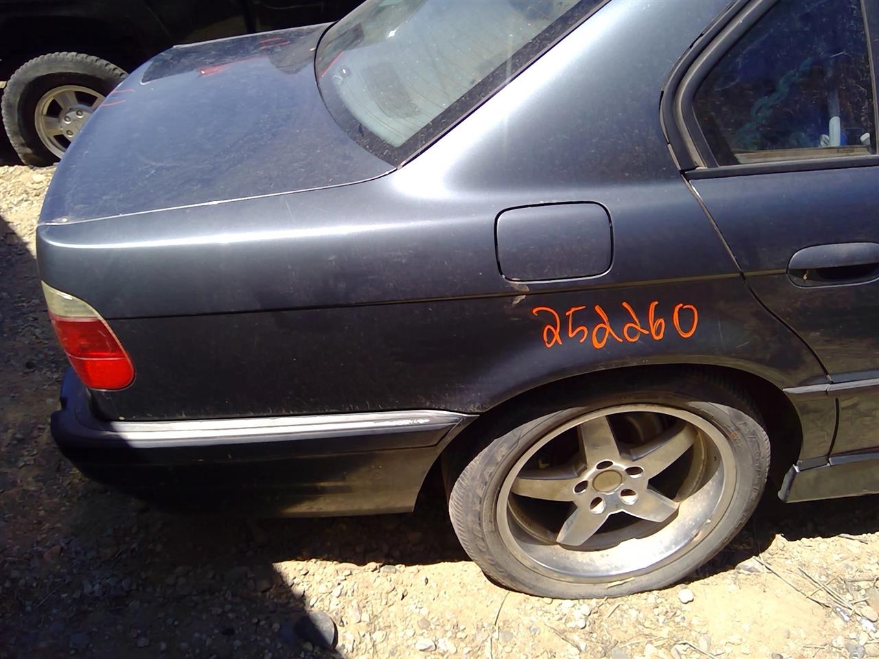 https://f005.backblazeb2.com/file/img-partshotlines-com/Inventory/SW52/Vehicle/21325_13.jpg