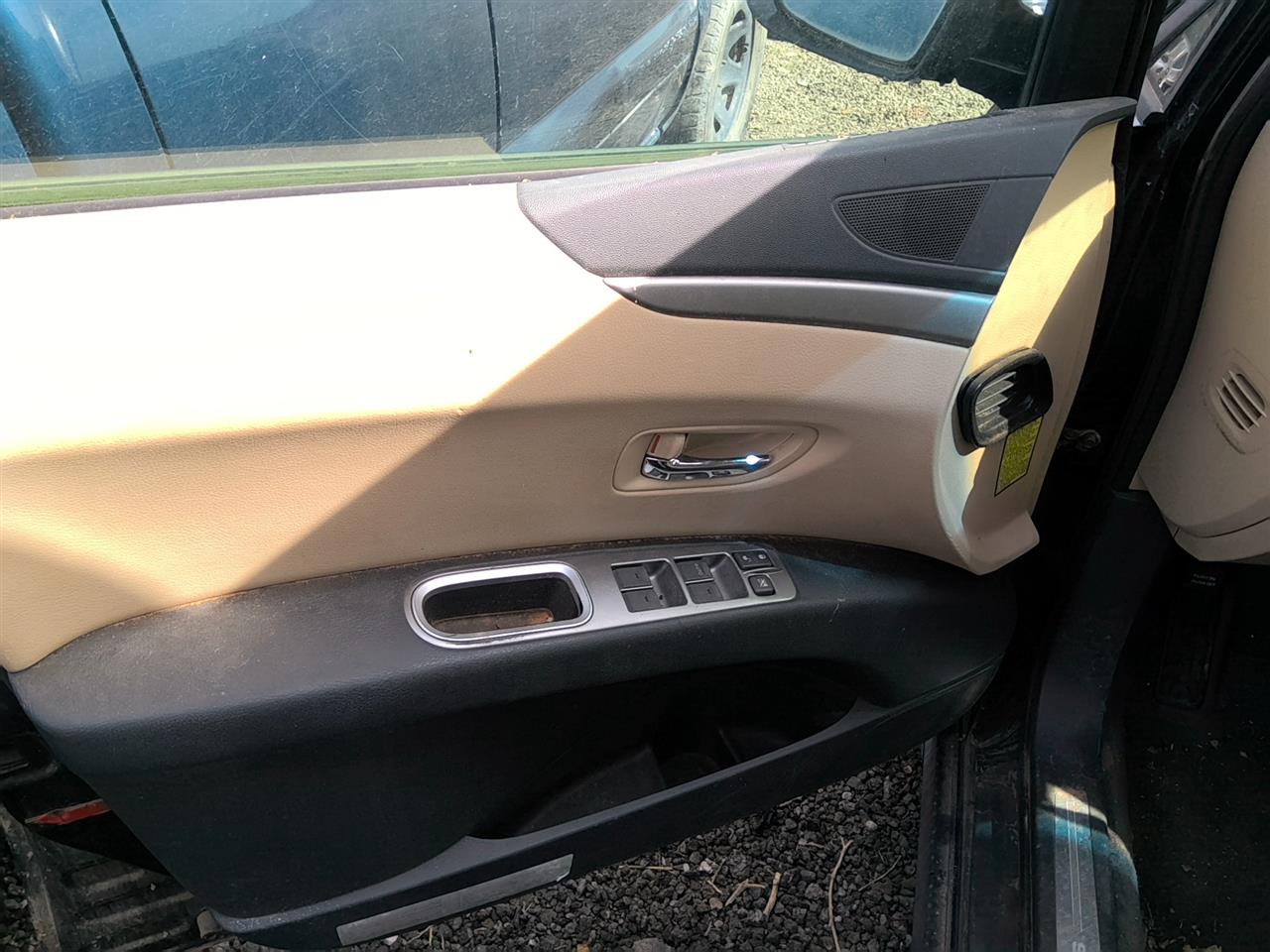 https://f005.backblazeb2.com/file/img-partshotlines-com/Inventory/SW52/Vehicle/21328_02.jpg