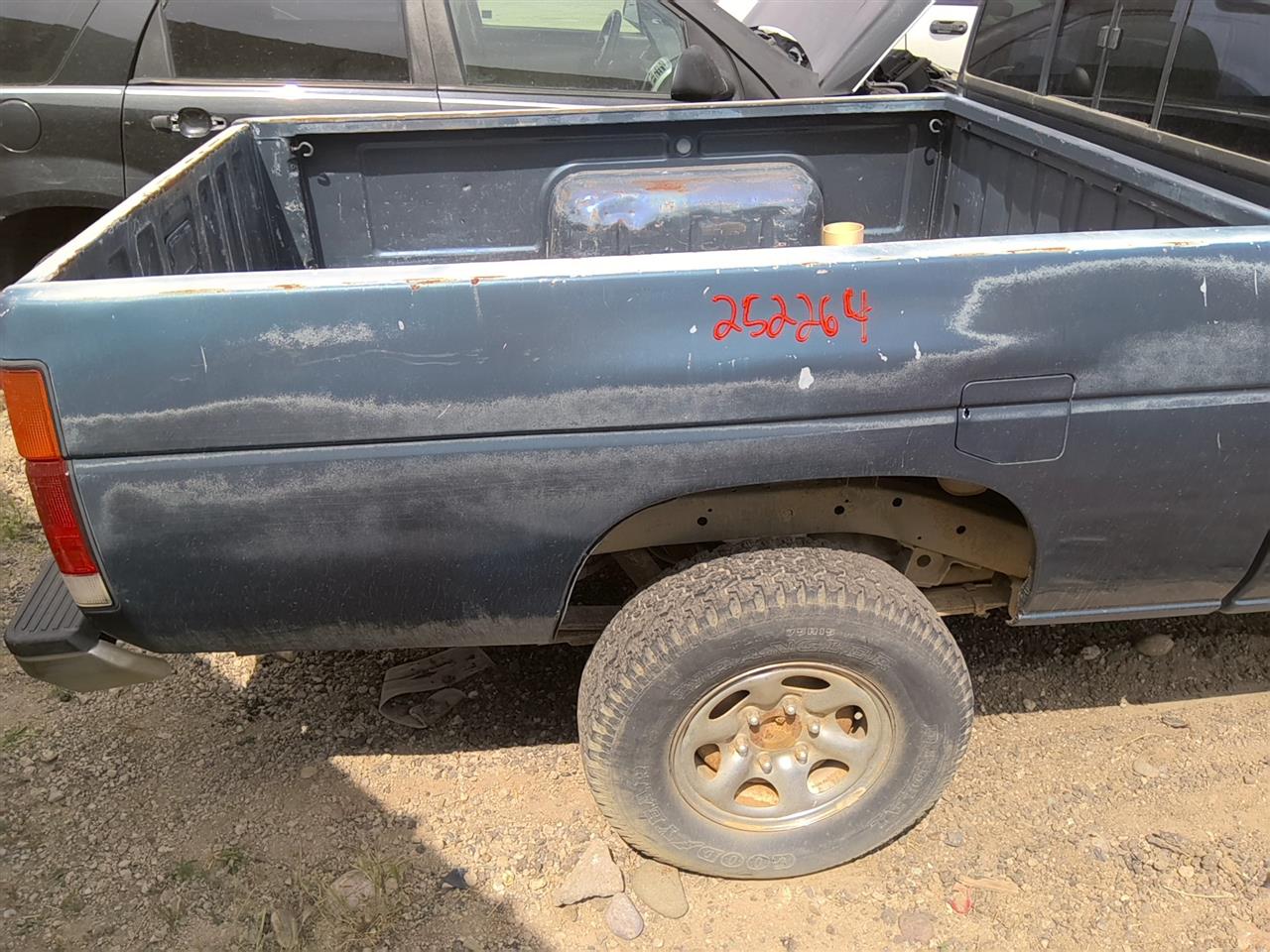 https://f005.backblazeb2.com/file/img-partshotlines-com/Inventory/SW52/Vehicle/21329_16.jpg