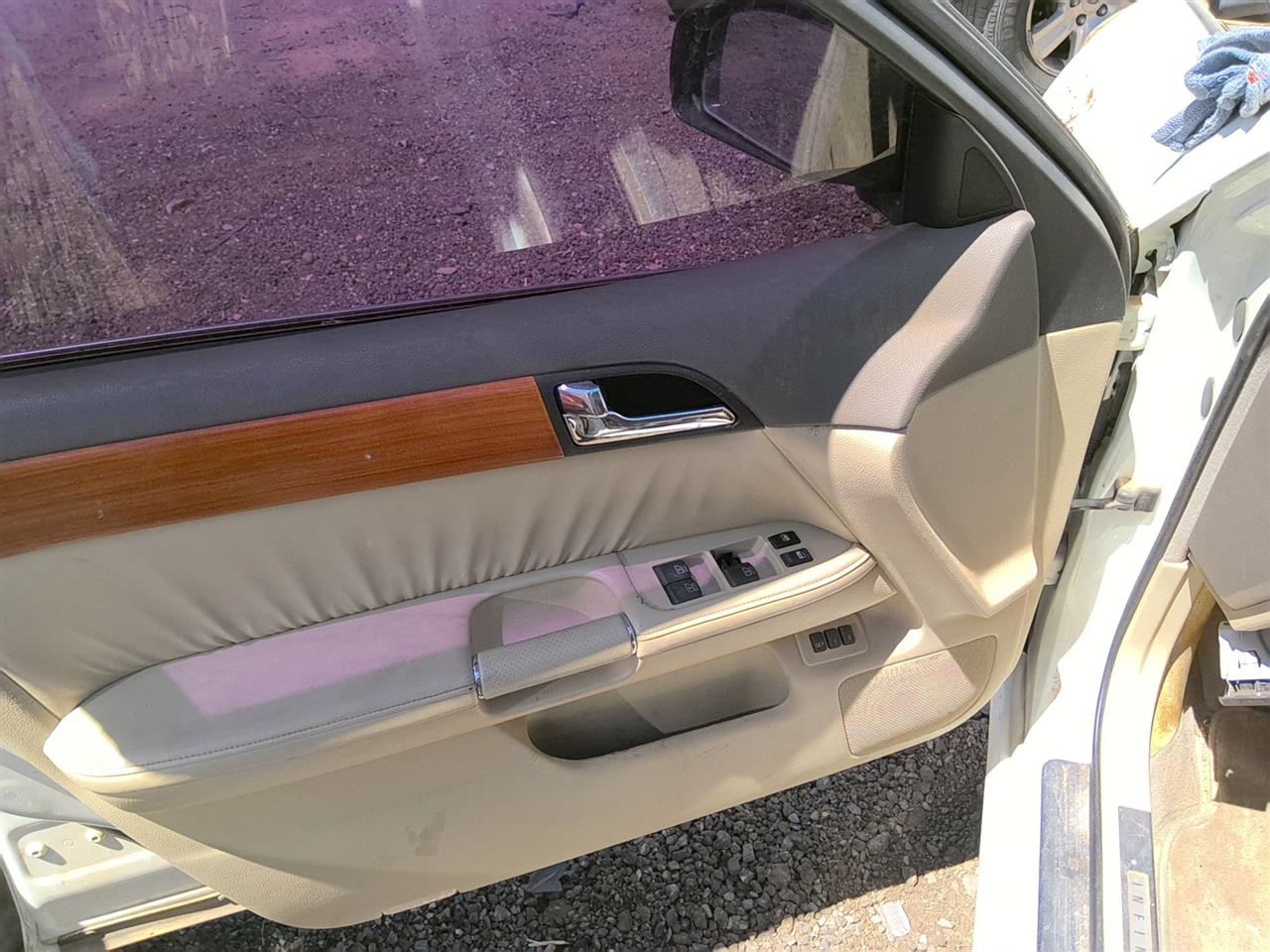 https://f005.backblazeb2.com/file/img-partshotlines-com/Inventory/SW52/Vehicle/21337_02.jpg