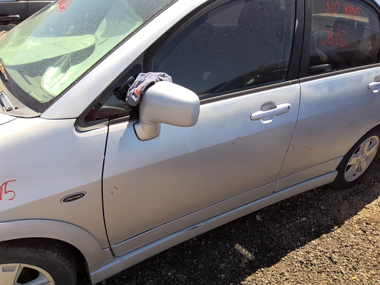 https://f005.backblazeb2.com/file/img-partshotlines-com/Inventory/SW52/Vehicle/21340_10.jpg
