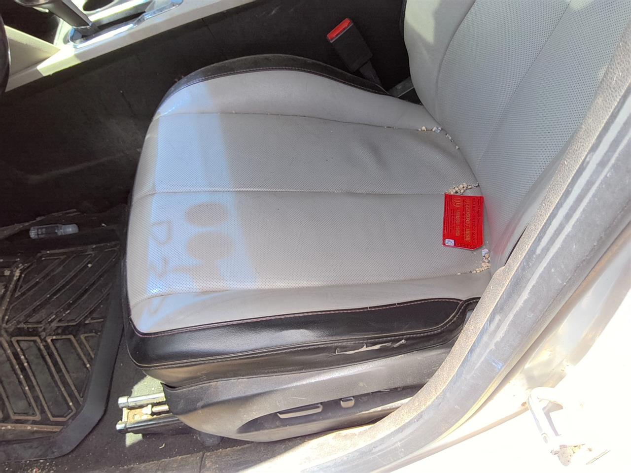 https://f005.backblazeb2.com/file/img-partshotlines-com/Inventory/SW52/Vehicle/21357_03.jpg