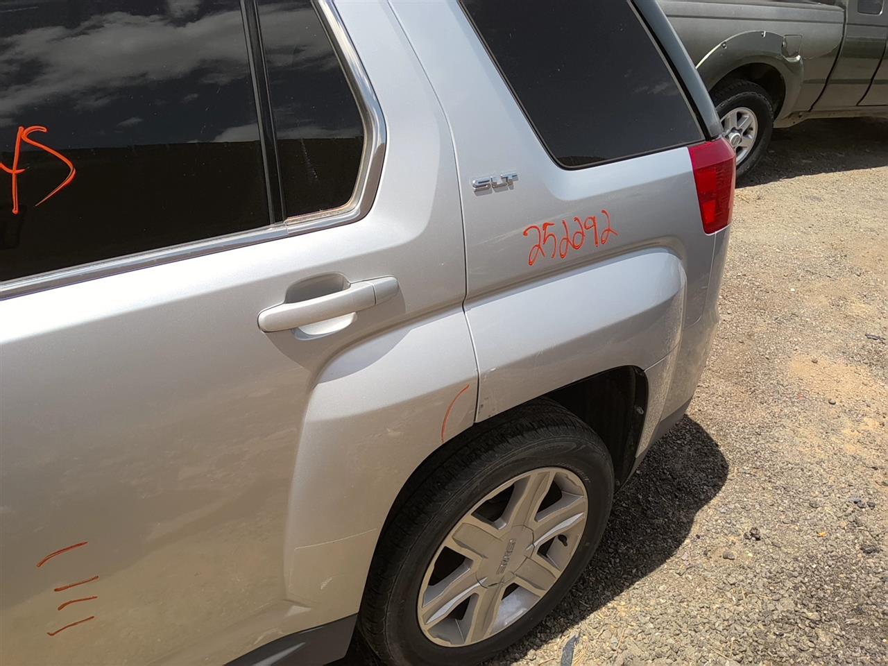 https://f005.backblazeb2.com/file/img-partshotlines-com/Inventory/SW52/Vehicle/21357_13.jpg