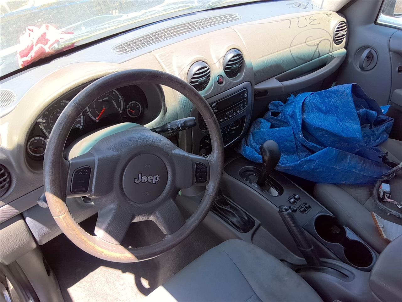https://f005.backblazeb2.com/file/img-partshotlines-com/Inventory/SW52/Vehicle/21374_03.jpg