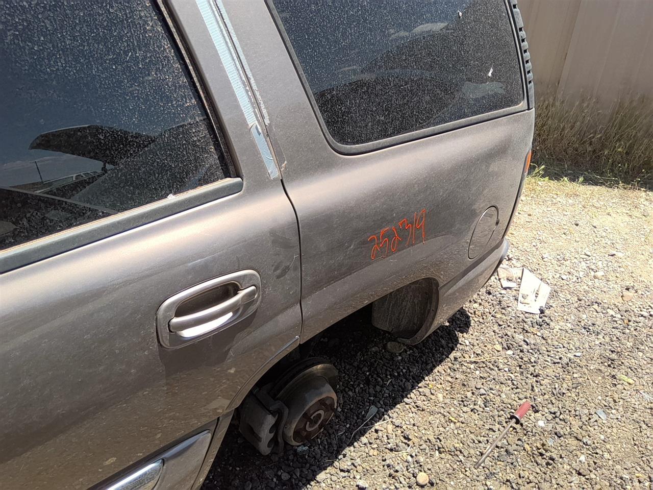 https://f005.backblazeb2.com/file/img-partshotlines-com/Inventory/SW52/Vehicle/21386_12.jpg