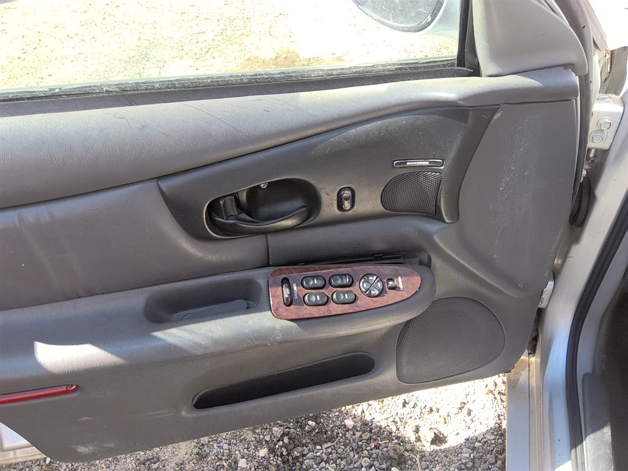 https://f005.backblazeb2.com/file/img-partshotlines-com/Inventory/SW52/Vehicle/21389_02.jpg