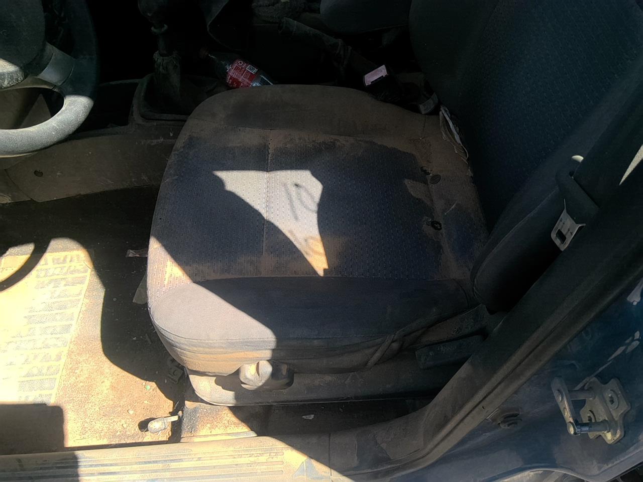https://f005.backblazeb2.com/file/img-partshotlines-com/Inventory/SW52/Vehicle/21401_03.jpg
