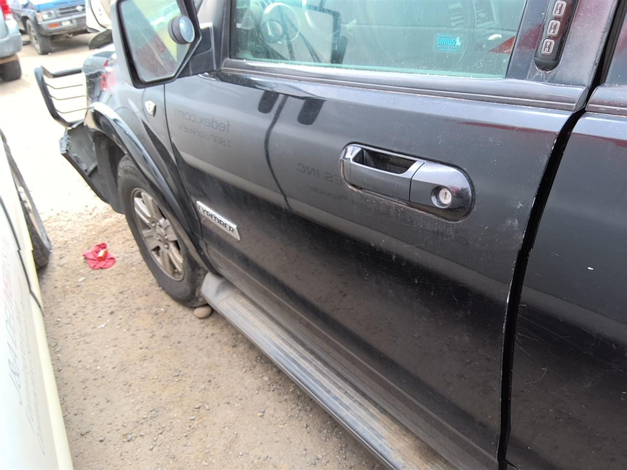 https://f005.backblazeb2.com/file/img-partshotlines-com/Inventory/SW52/Vehicle/21407_09.jpg