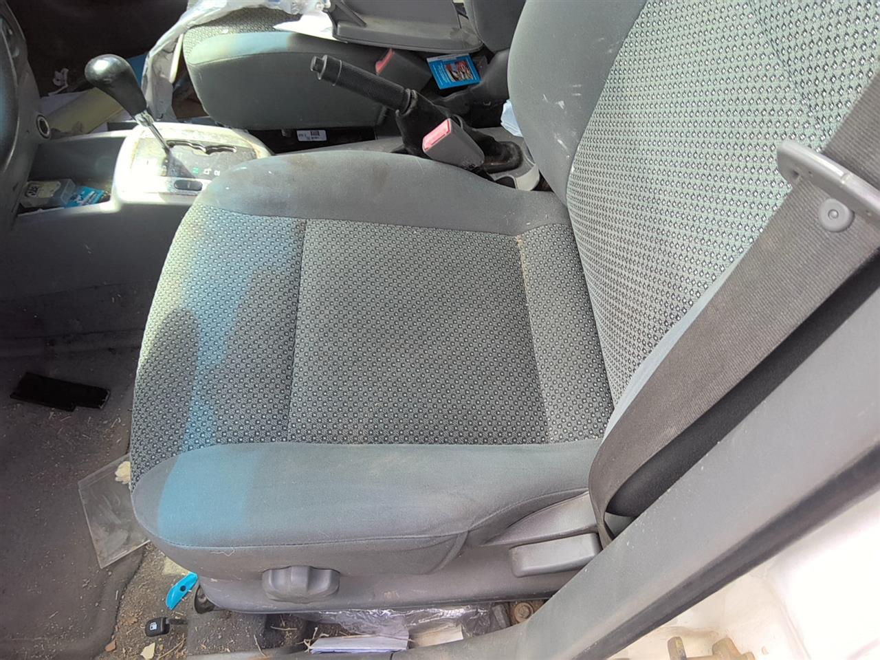 https://f005.backblazeb2.com/file/img-partshotlines-com/Inventory/SW52/Vehicle/21419_03.jpg