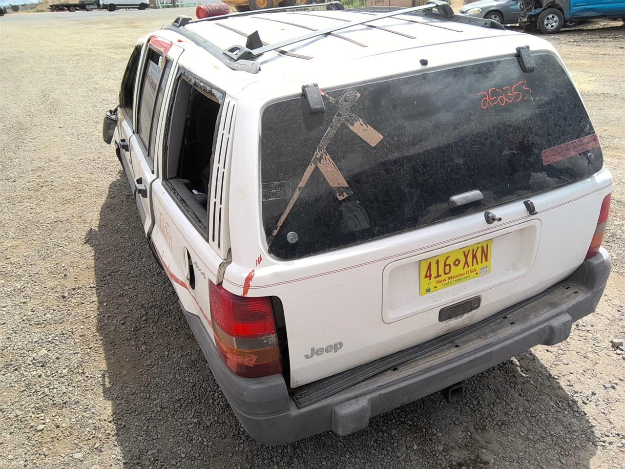 https://f005.backblazeb2.com/file/img-partshotlines-com/Inventory/SW52/Vehicle/21420_12.jpg