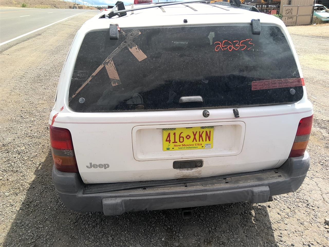 https://f005.backblazeb2.com/file/img-partshotlines-com/Inventory/SW52/Vehicle/21420_13.jpg