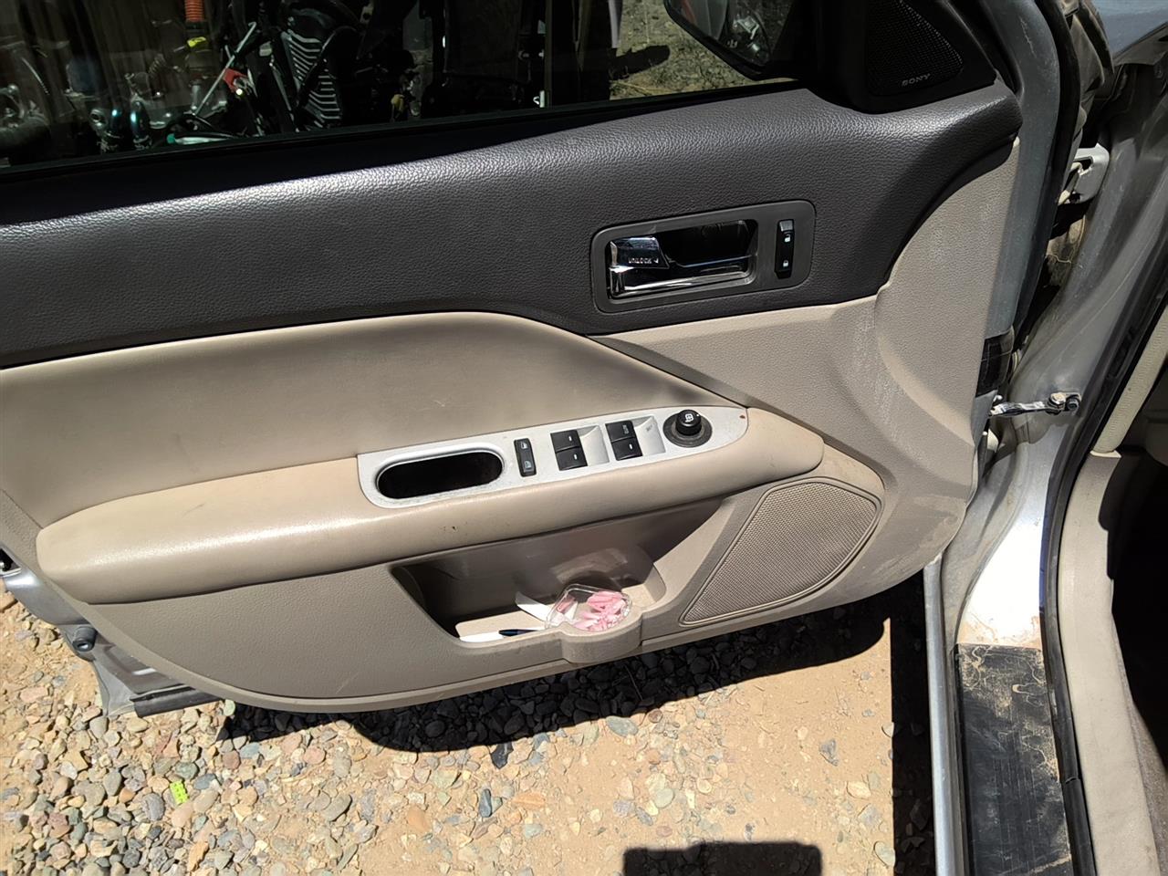 https://f005.backblazeb2.com/file/img-partshotlines-com/Inventory/SW52/Vehicle/21425_02.jpg