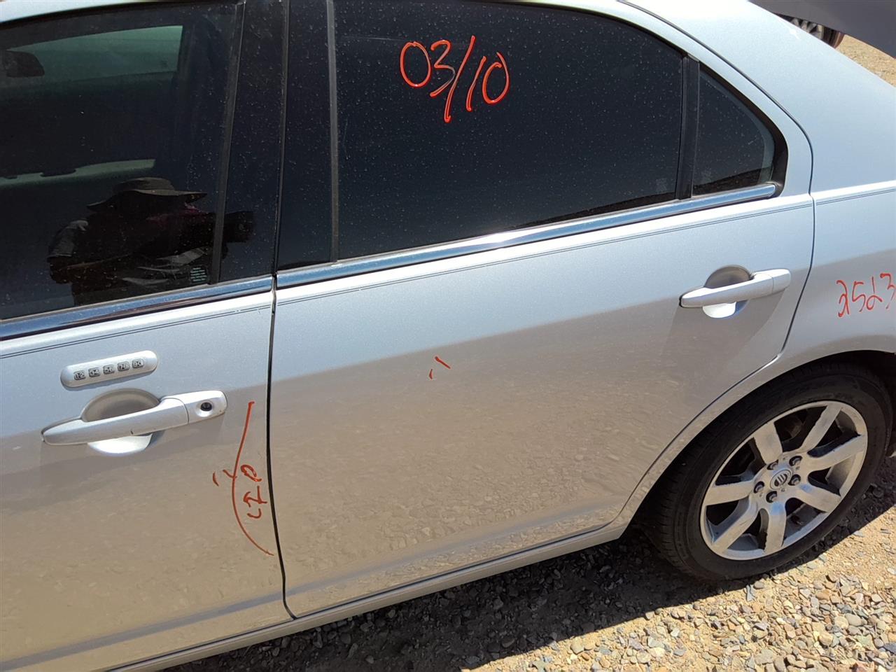 https://f005.backblazeb2.com/file/img-partshotlines-com/Inventory/SW52/Vehicle/21425_13.jpg