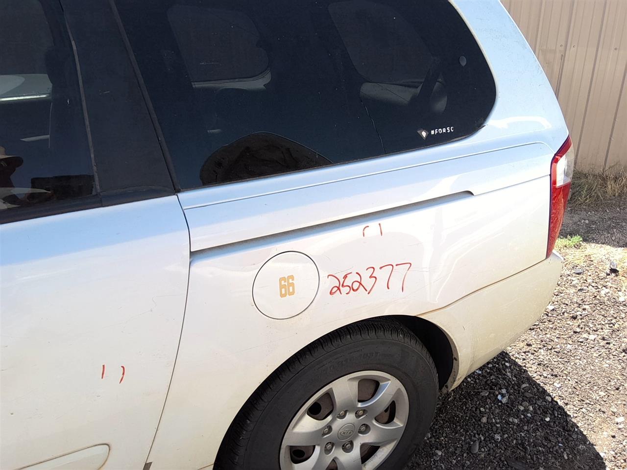 https://f005.backblazeb2.com/file/img-partshotlines-com/Inventory/SW52/Vehicle/21444_12.jpg