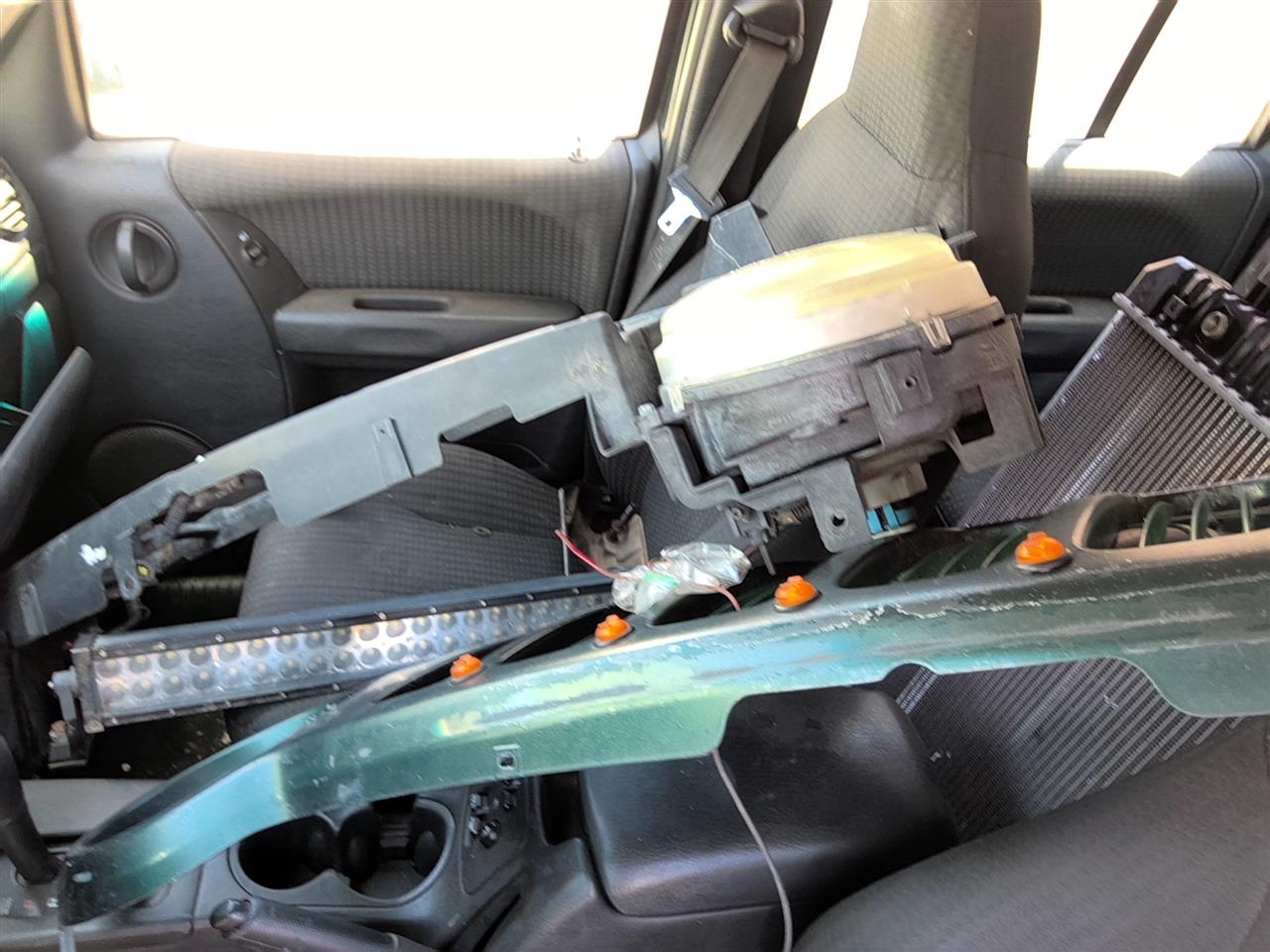 https://f005.backblazeb2.com/file/img-partshotlines-com/Inventory/SW52/Vehicle/21445_04.jpg