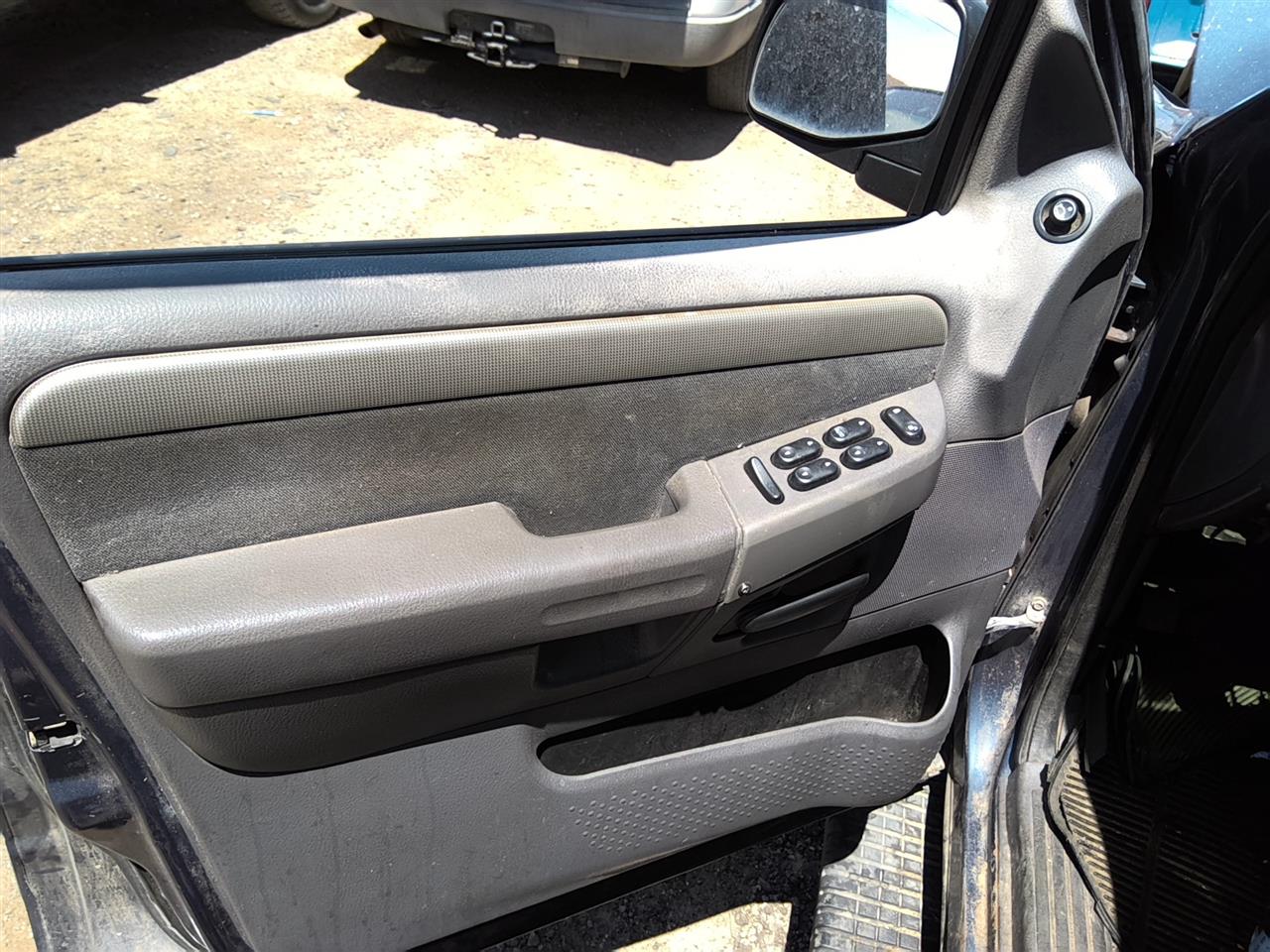https://f005.backblazeb2.com/file/img-partshotlines-com/Inventory/SW52/Vehicle/21452_02.jpg