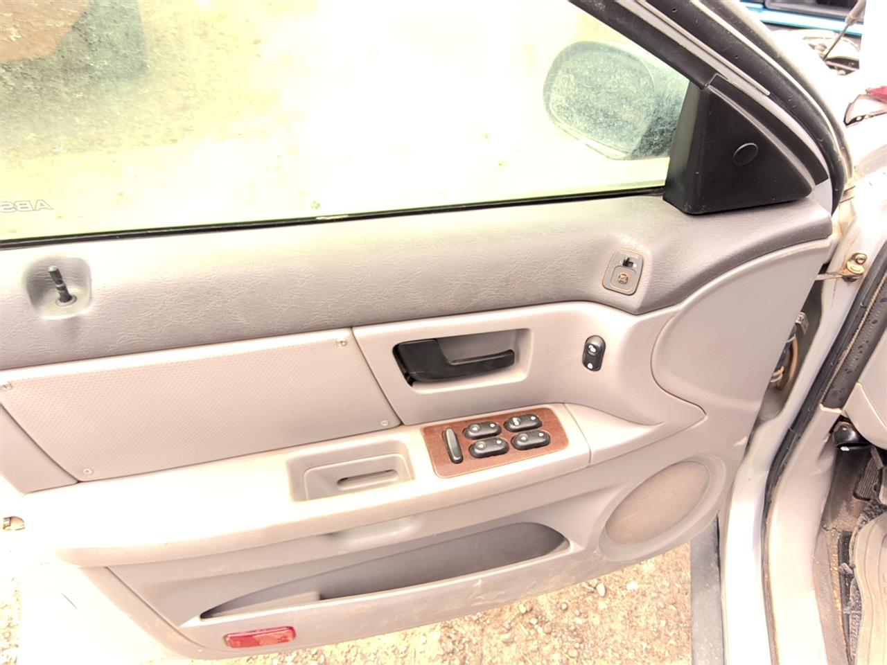 https://f005.backblazeb2.com/file/img-partshotlines-com/Inventory/SW52/Vehicle/21457_02.jpg