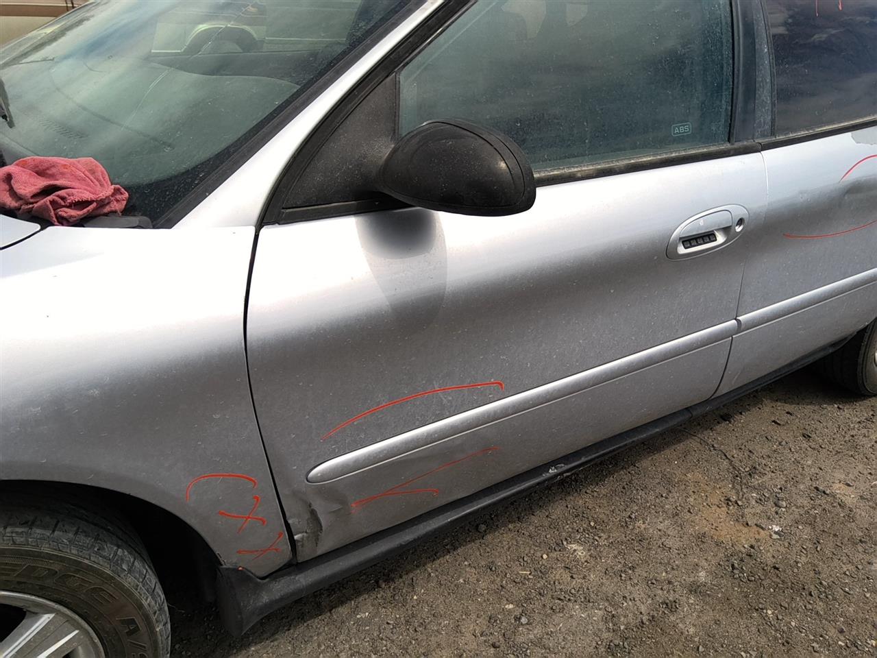 https://f005.backblazeb2.com/file/img-partshotlines-com/Inventory/SW52/Vehicle/21457_10.jpg
