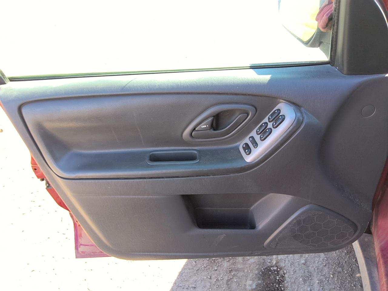 https://f005.backblazeb2.com/file/img-partshotlines-com/Inventory/SW52/Vehicle/21463_02.jpg