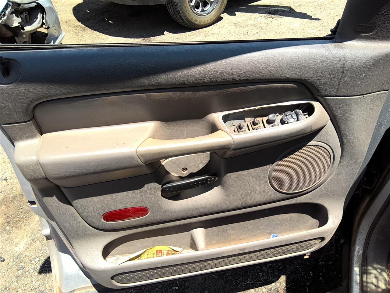 https://f005.backblazeb2.com/file/img-partshotlines-com/Inventory/SW52/Vehicle/21473_02.jpg