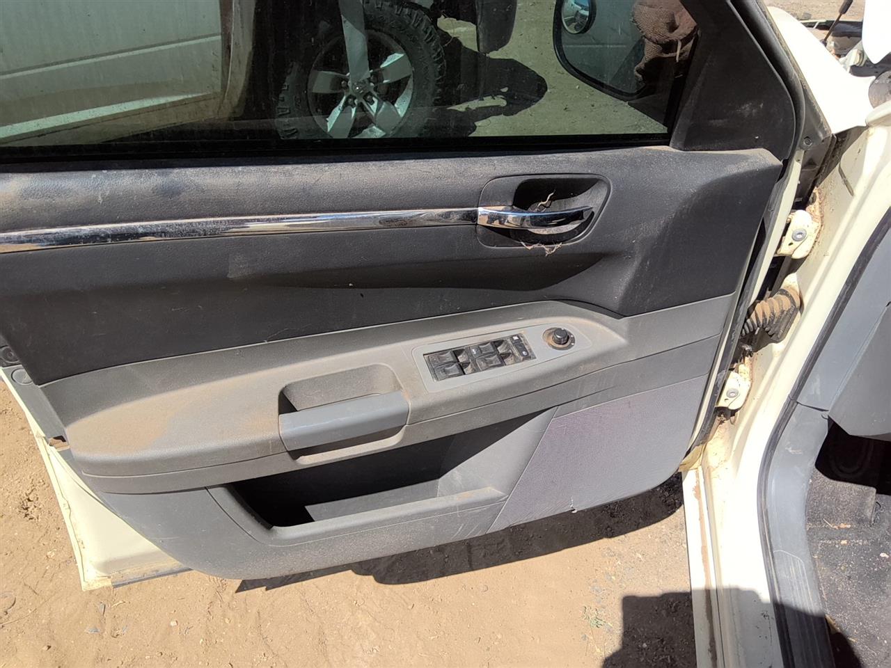 https://f005.backblazeb2.com/file/img-partshotlines-com/Inventory/SW52/Vehicle/21491_02.jpg