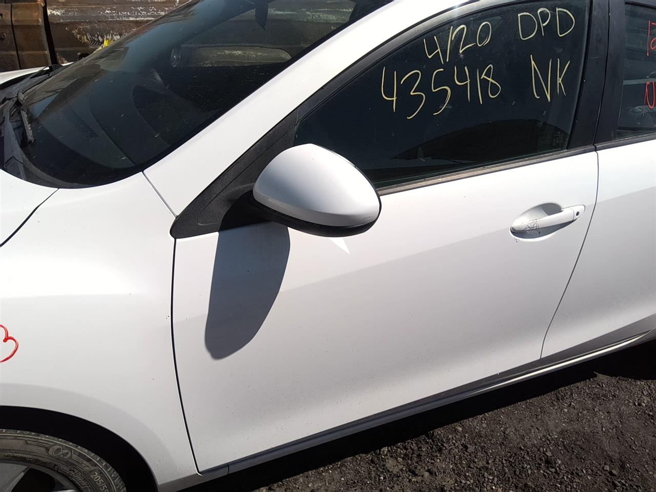 https://f005.backblazeb2.com/file/img-partshotlines-com/Inventory/SW52/Vehicle/21511_11.jpg
