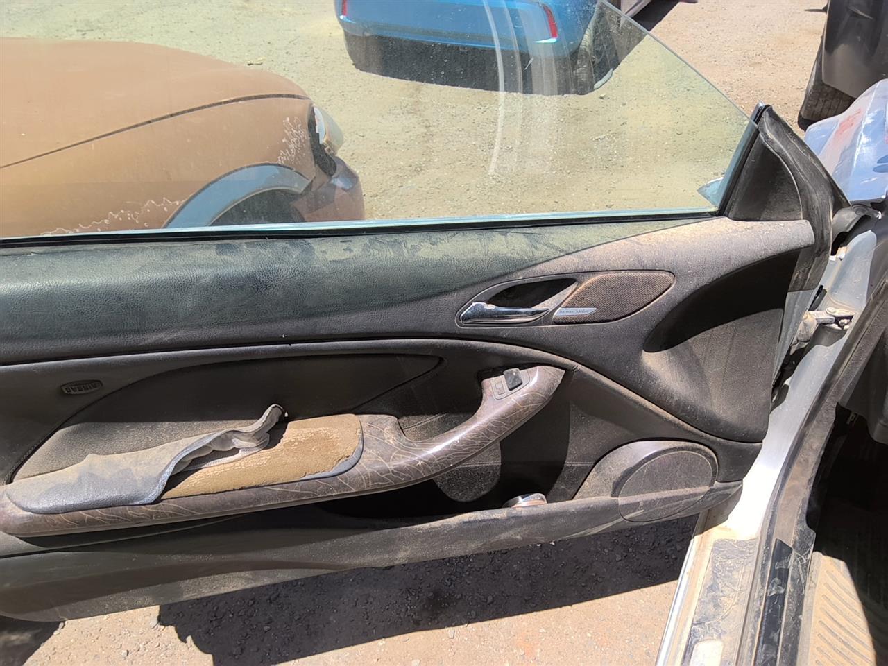 https://f005.backblazeb2.com/file/img-partshotlines-com/Inventory/SW52/Vehicle/21518_02.jpg